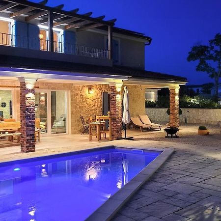 Villa Alara - Charming Villa With Heated Swimming Pool Milohnici Eksteriør bilde