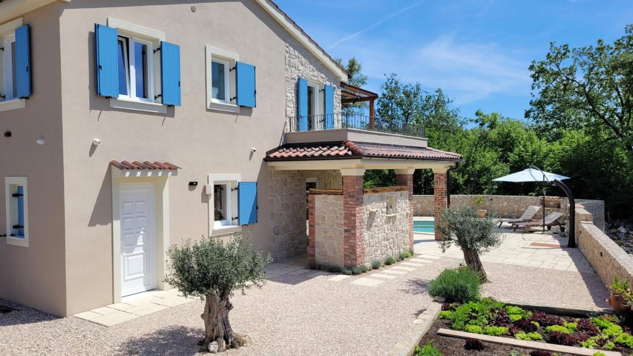 Villa Alara - Charming Villa With Heated Swimming Pool Milohnici Eksteriør bilde